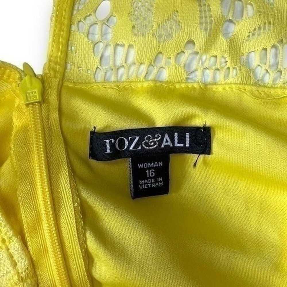 Roz & Ali Yellow Knee Length Fit and Flare Sleeve… - image 7