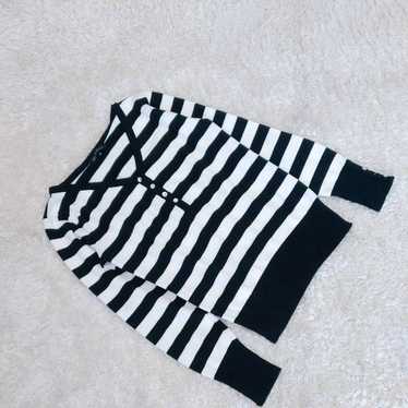 "Mishmash" Size 38 Long Sleeve Knit Top Border