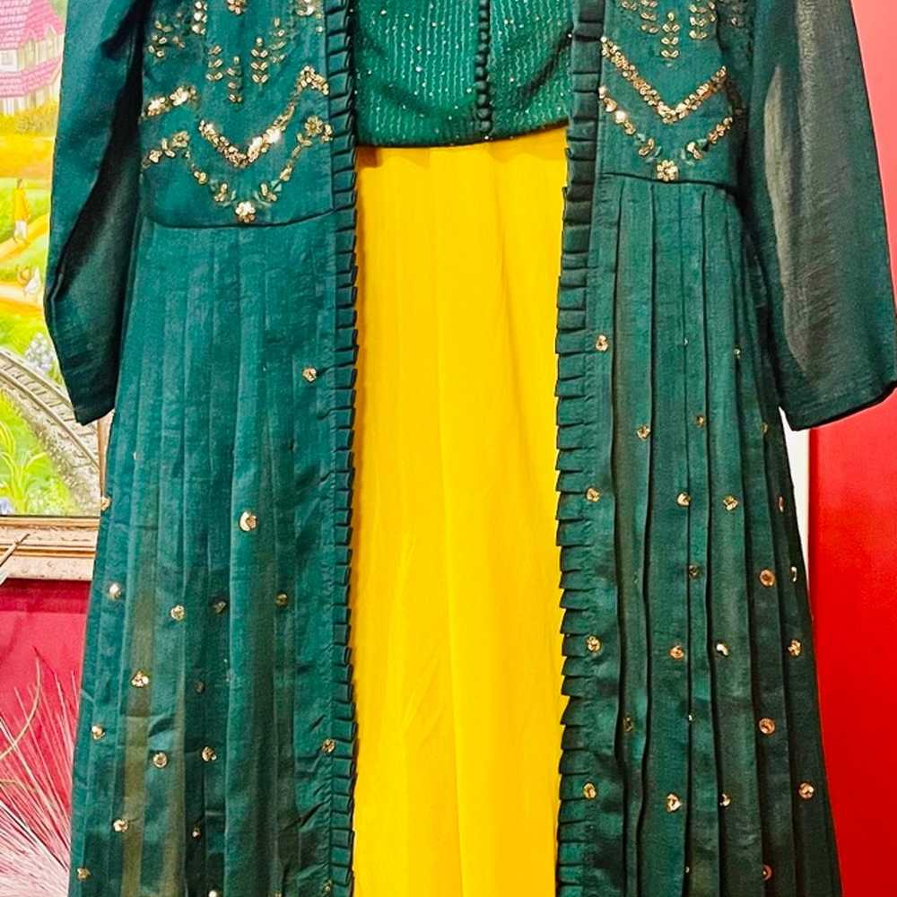 Indian fashionable clothes - image 1