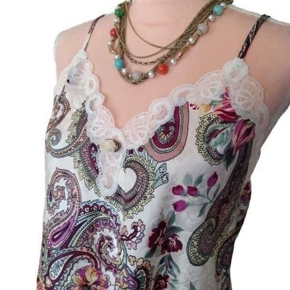 2 Vintage Y2K Sleeveless Satin Lace Trimmed Camis… - image 4