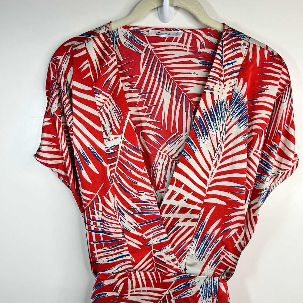 CUPSHE Women's Red Leaf Tropical Tie Short Sleeve… - image 8