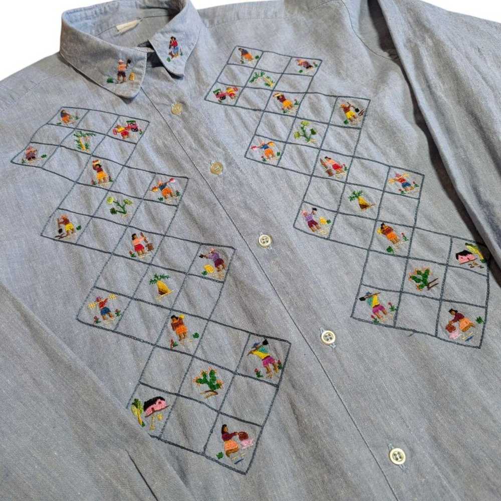 Shambray shirt, cute embroidery, vintage equivale… - image 5