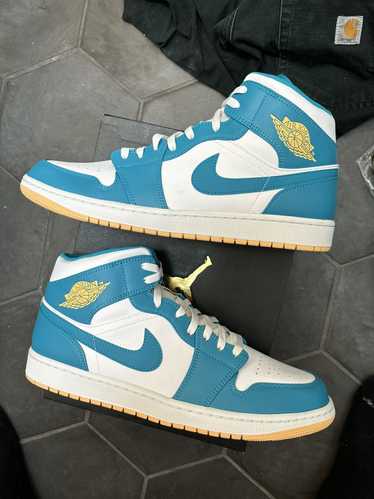 Jordan Brand × Nike Air Jordan 1 mid aquatone