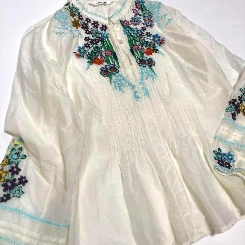 100% silk blouse, Tyrolean shirt, flower embroide… - image 1