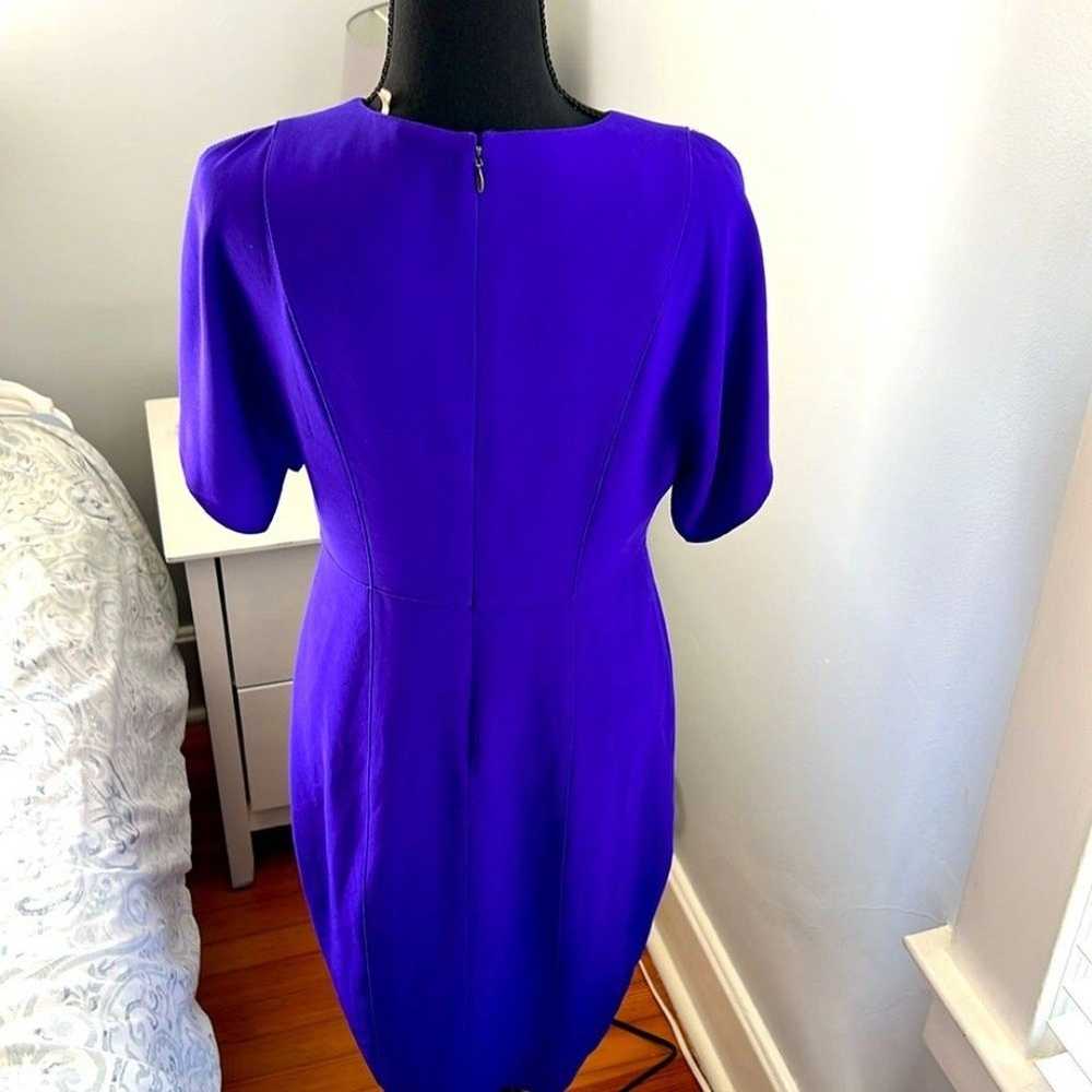 Elie Tahari Lourdes Dress Size 6 Crepe V-Neck,
Co… - image 5