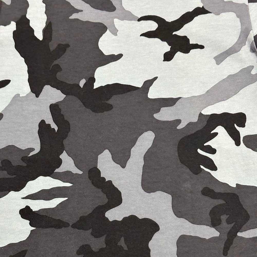 Christian Dior 2002 Spring/Summer Camouflage T-sh… - image 4