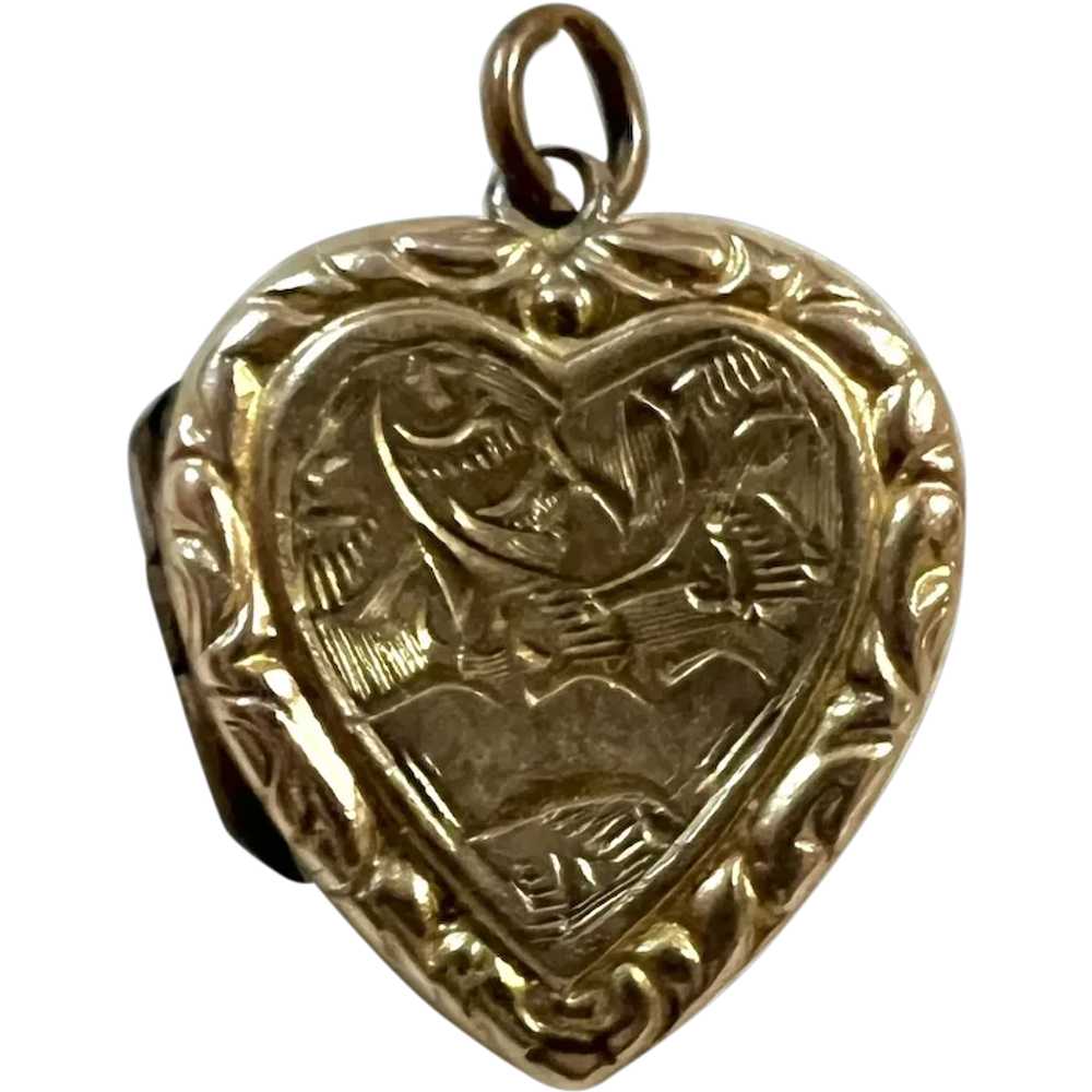 9K Back & Front Etched Victorian Heart Locket "PI… - image 1