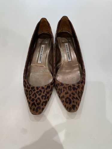 Manolo Blahnik Leopard suede flats