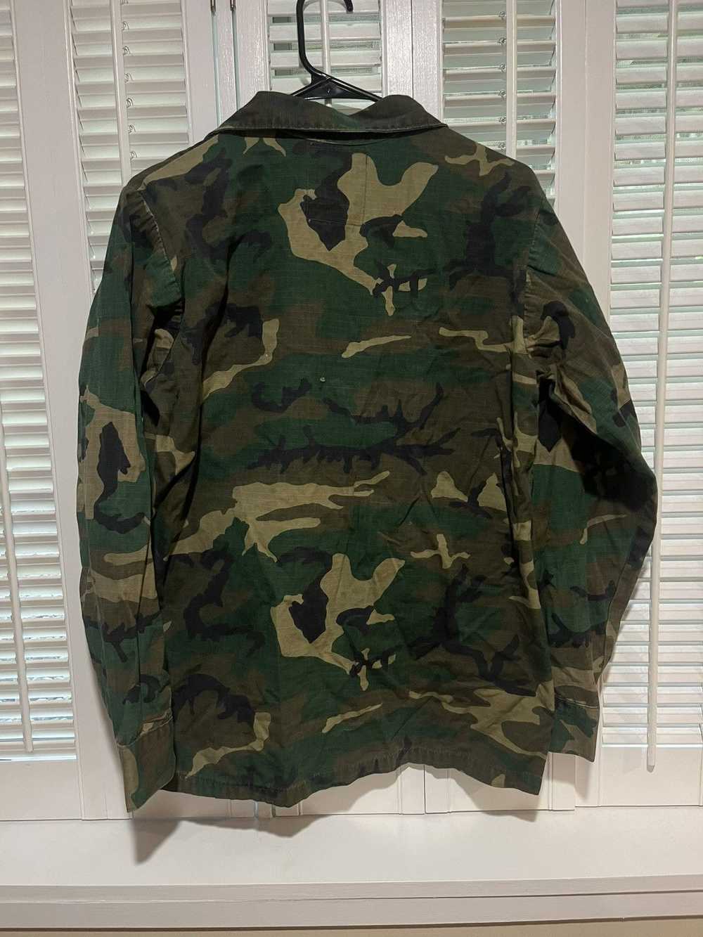 Military × Vintage 1990s Woodland camo army jacket - image 2