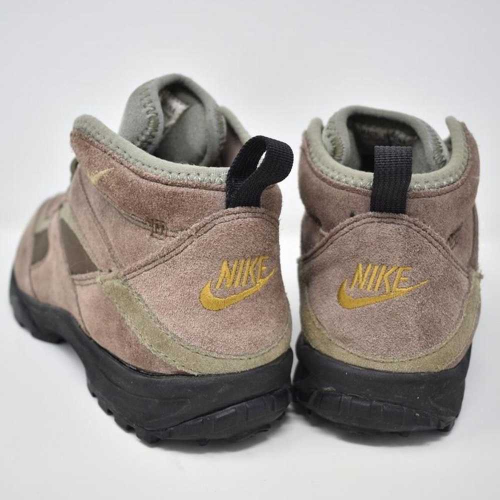 Nike 1994 Nike Boots in Brown and Sage Green - image 4