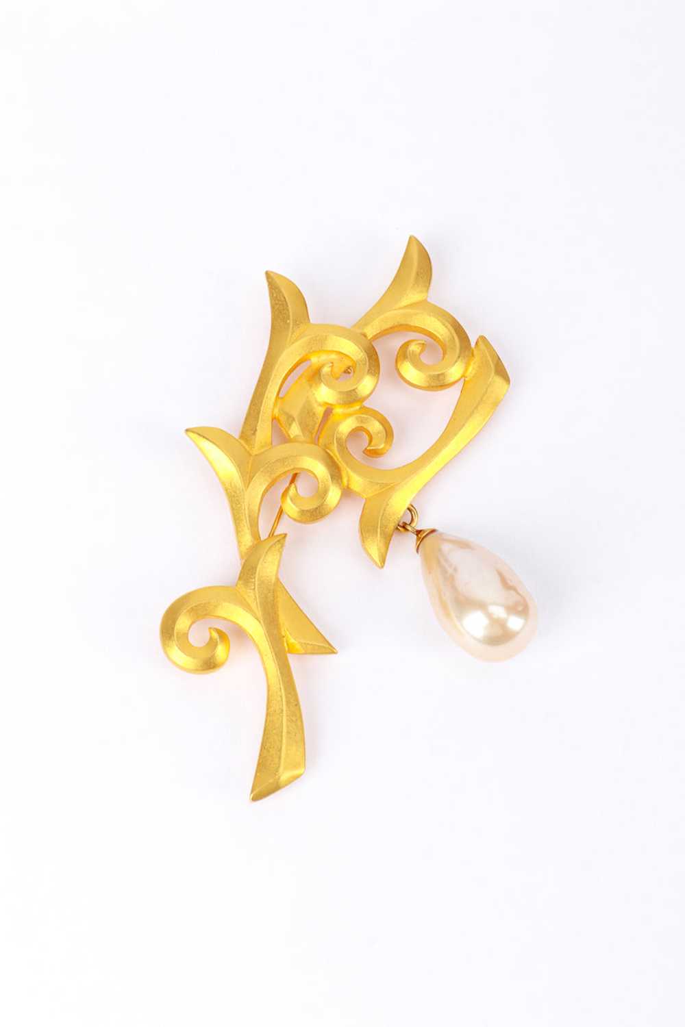 KARL LAGERFELD Pearl Vine Brooch - image 1