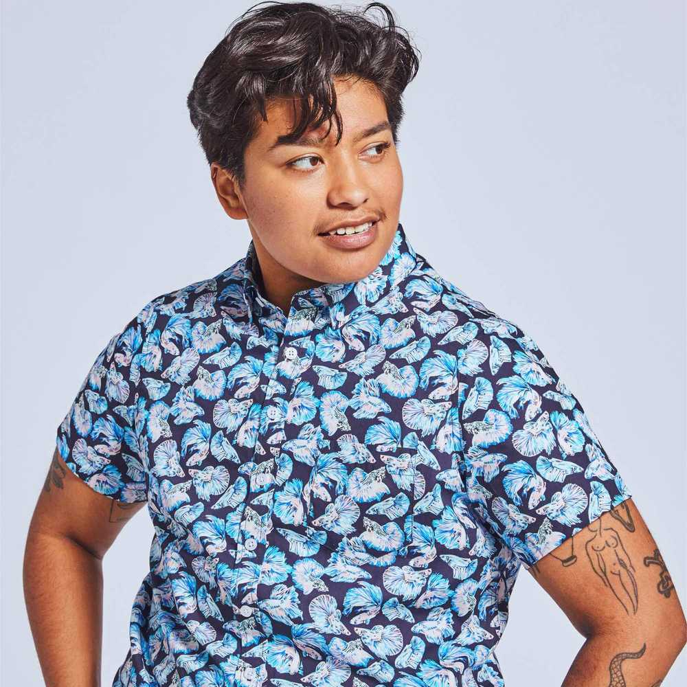 Kirrin Finch The Ray Betta Fish Short Sleeve Shirt - image 2