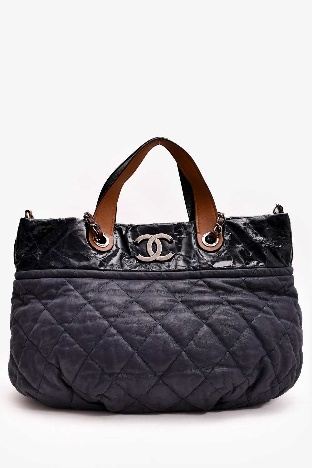 Pre-Loved Chanel™ 2011 Dark Blue/Black Tricolour … - image 4