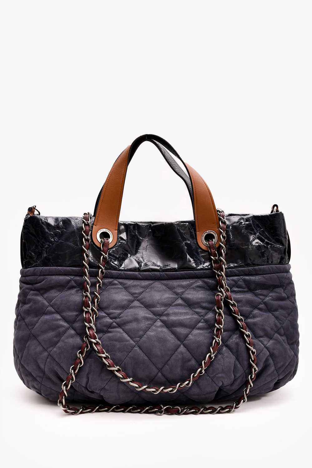 Pre-Loved Chanel™ 2011 Dark Blue/Black Tricolour … - image 7