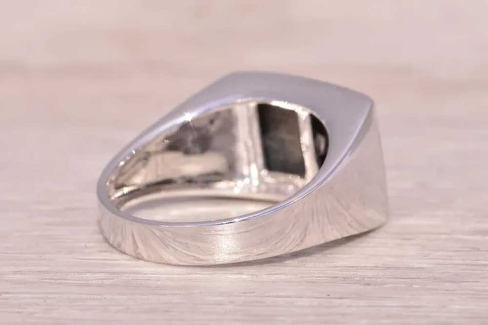 Diamond and Onyx Ring in White Gold - image 4