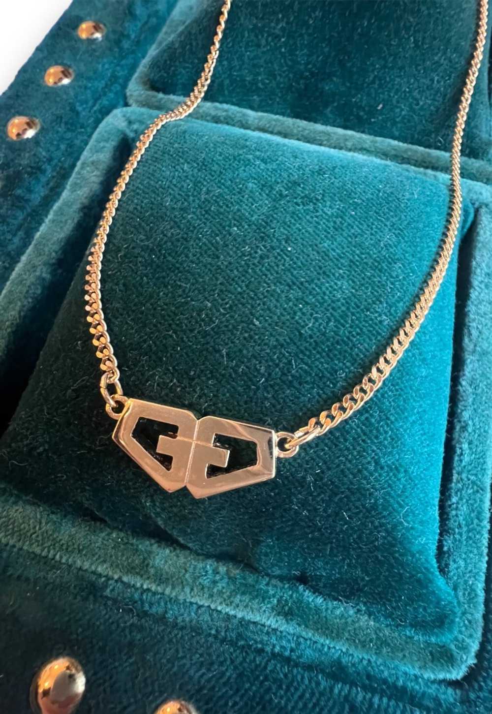 Vintage Givenchy necklace gold tone G monogram ch… - image 3