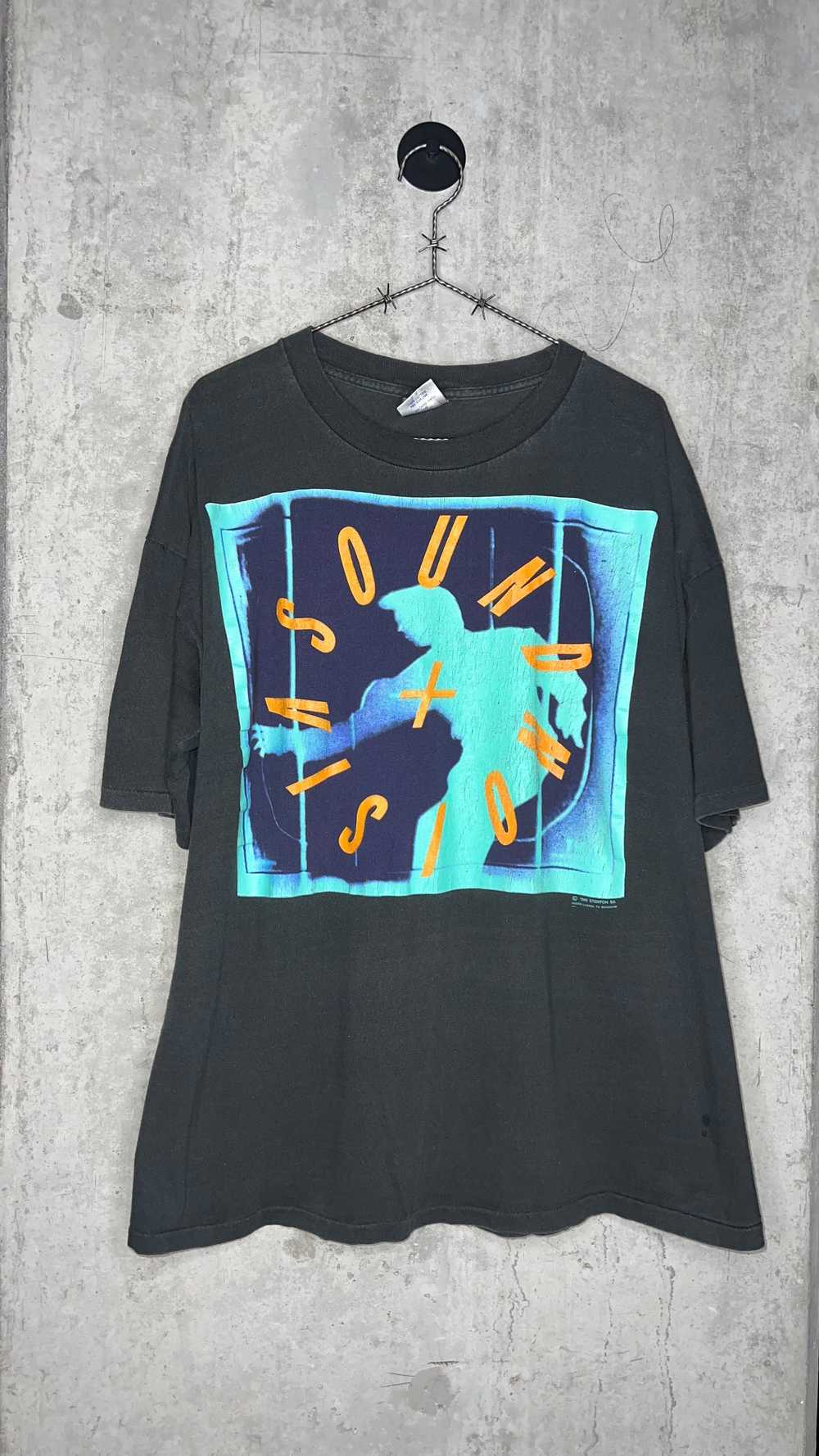 DAVID BOWIE | SOUND & VISION TEE | CROSSHAIRS BAC… - image 1