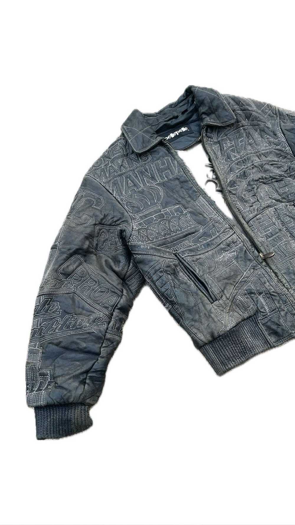 Marc Buchanan × Pelle Pelle × Vintage CRAZY Y2K Pelle Pelle Manhattan Embroidered Leather Jacket