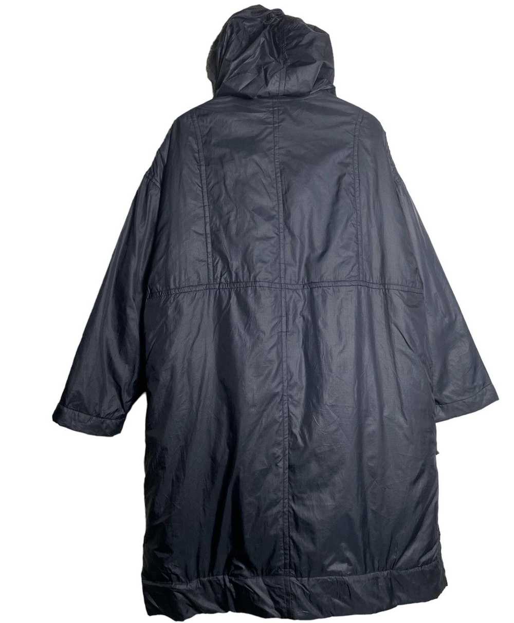 ISSEY MIYAKE/HAI SPORTING GEAR アーカイブ コート Item(s): 80s HAI SPORTING GEAR By ISSEY MIYAKE NYLON JACKET