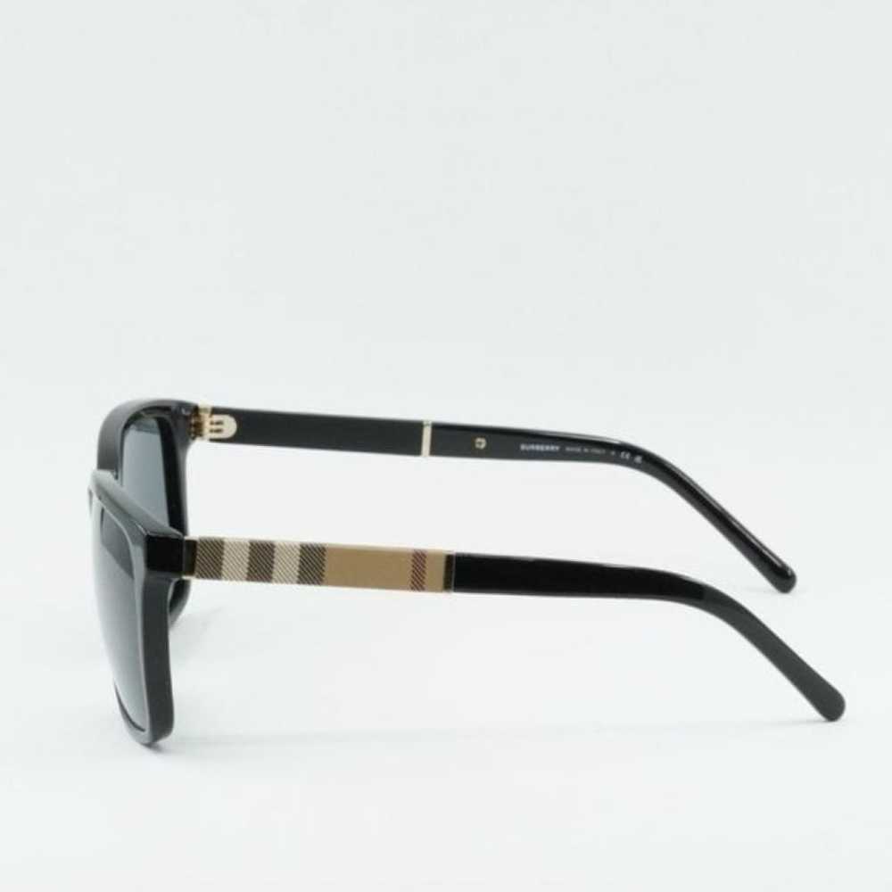 Burberry Sunglasses - image 6