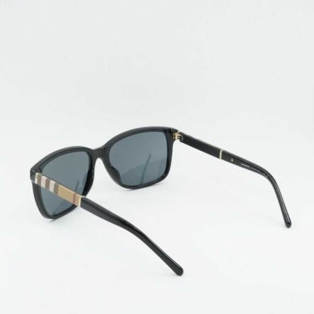 Burberry Sunglasses - image 9