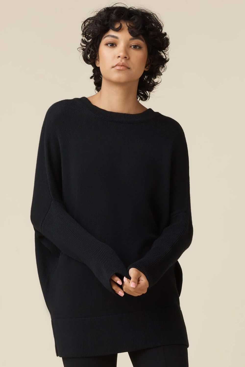 VETTA The Oversized Sweater - image 1