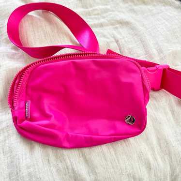 lululemon everywhere belt bag