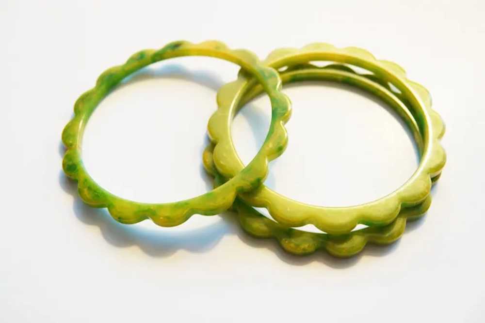 Two LIME Green w//Soft YELLOW Bakelite "DAISY" Sc… - image 5