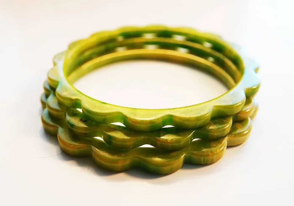 Two LIME Green w//Soft YELLOW Bakelite "DAISY" Sc… - image 7