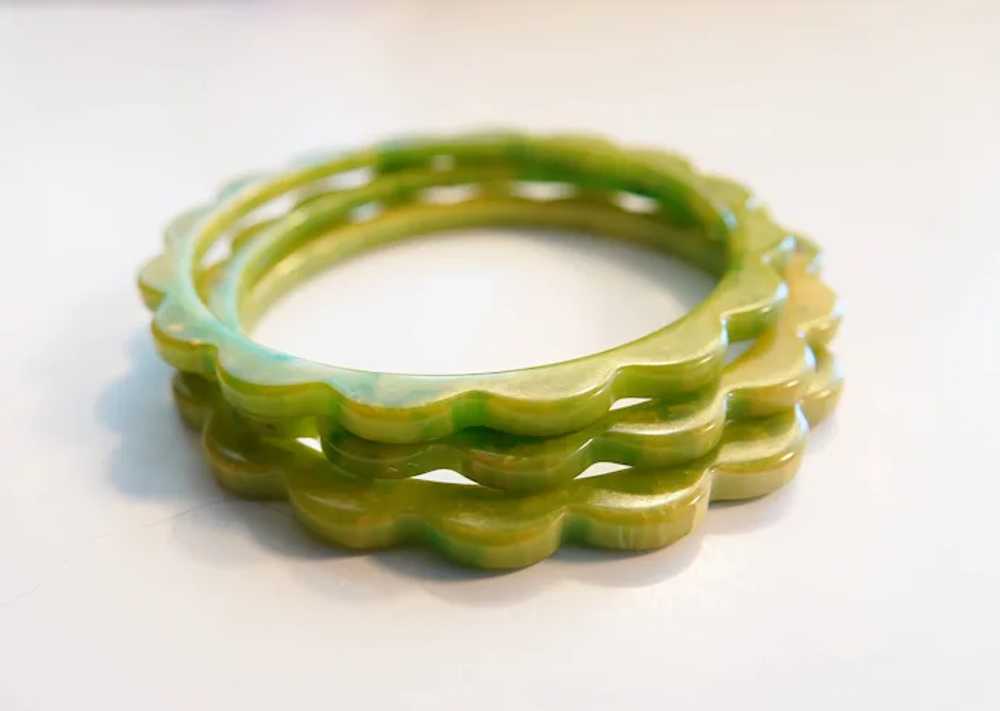 Two LIME Green w//Soft YELLOW Bakelite "DAISY" Sc… - image 8