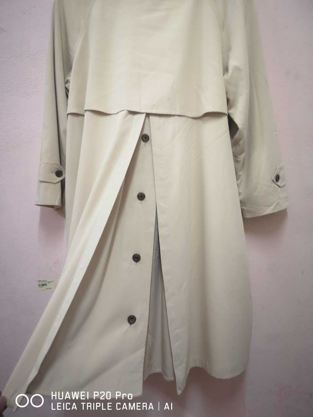 Burberry Authentic Vintage Burberrys Trench Coat - image 8