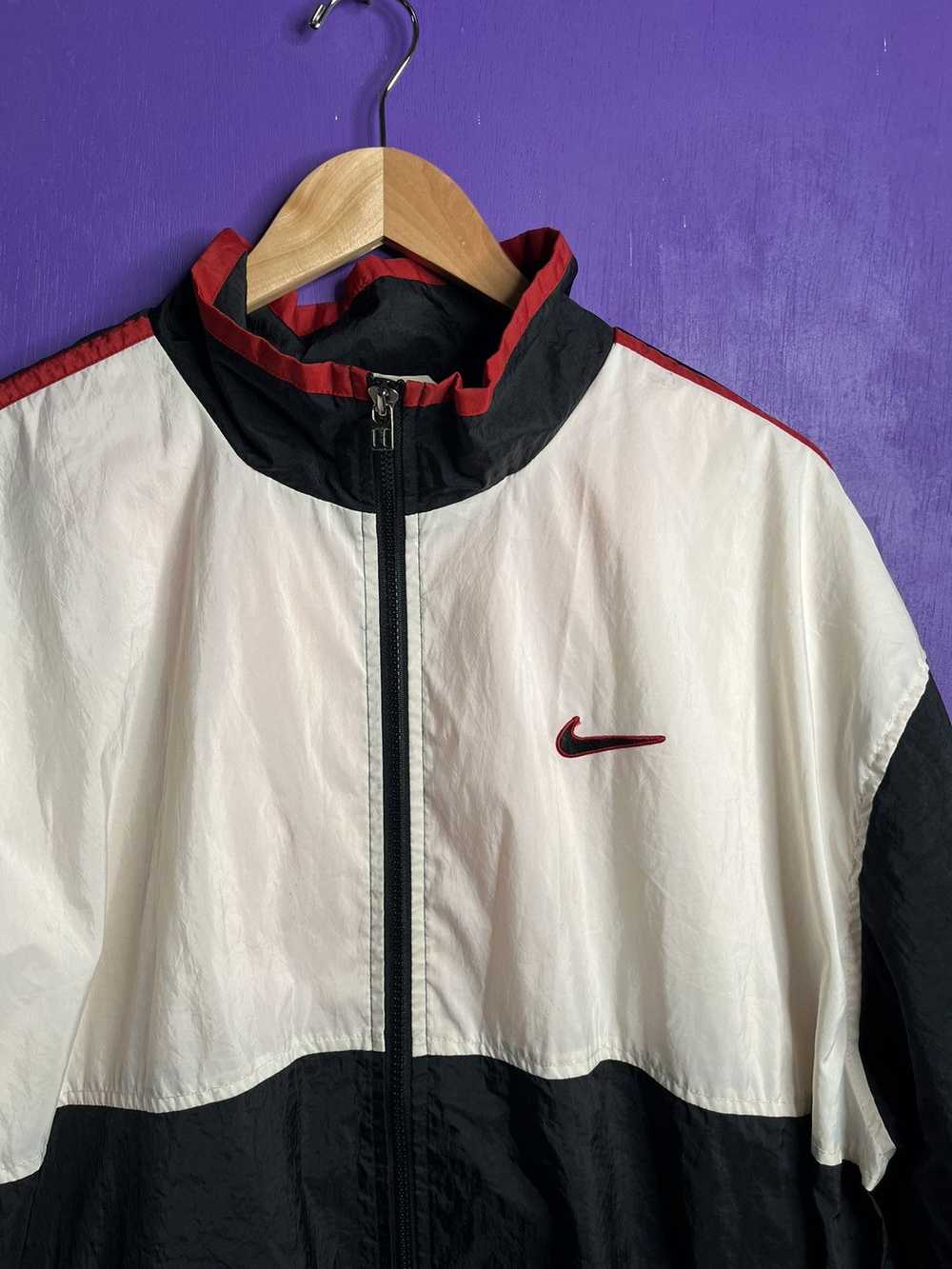 Nike × Vintage Vintage 90s Nike big swoosh windbr… - image 3