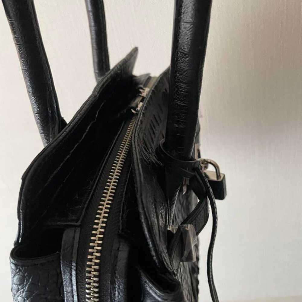 Unused Cayman Back (Black handbag with keys) - image 2