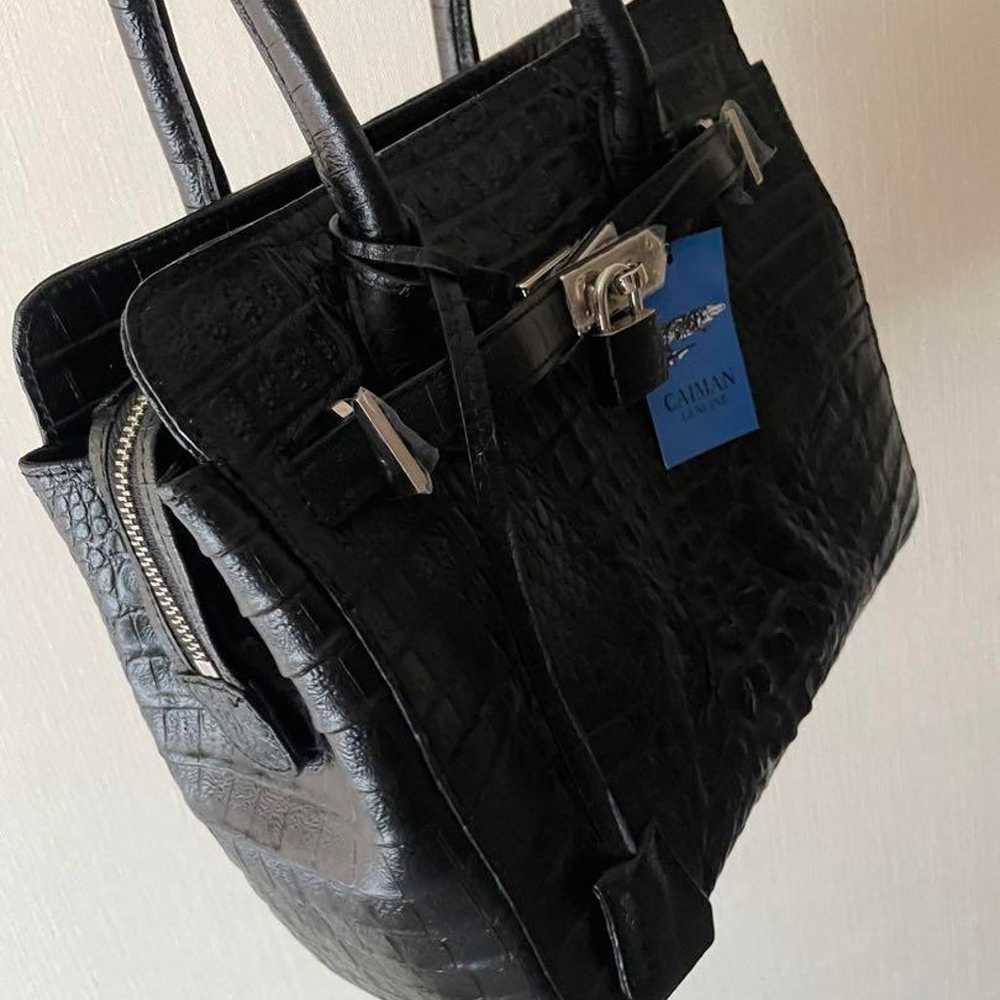 Unused Cayman Back (Black handbag with keys) - image 9