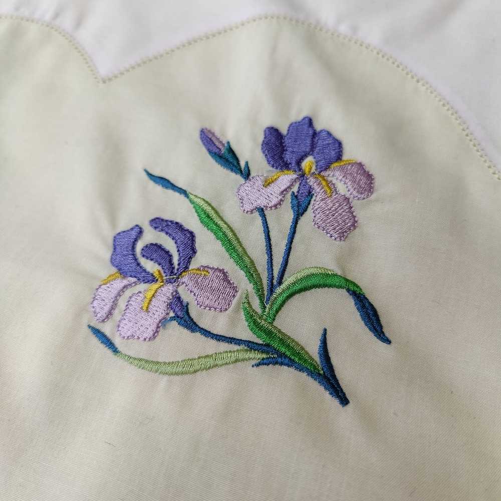 Vintage Iris Embroidered Lingerie Delicates Zippe… - image 2