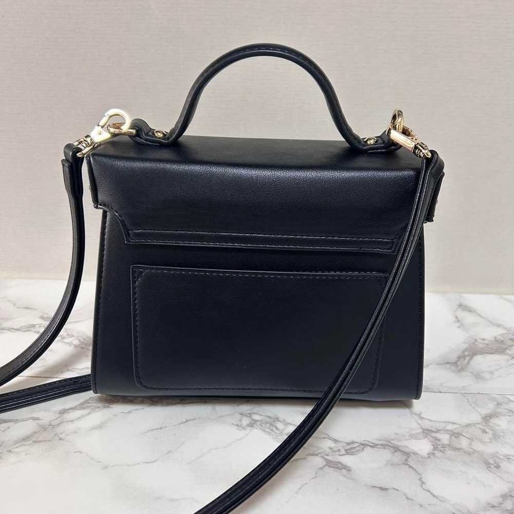 DIANA Shoulder Bag - image 8