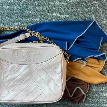 Tory Burch Light Pink Shoulder Bag