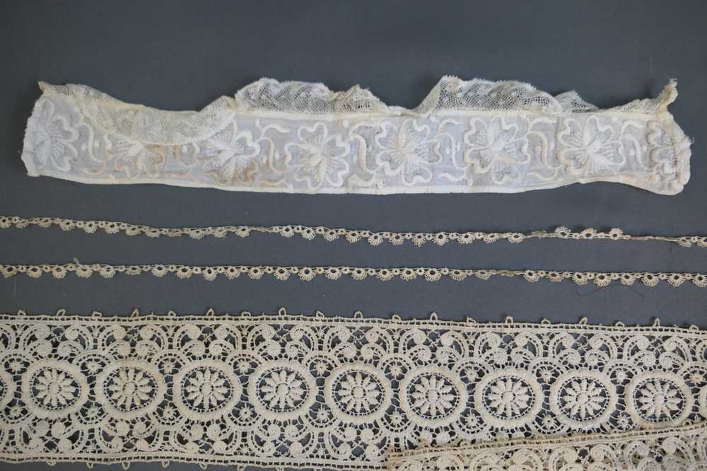 7 Pieces Antique Vintage Lace Trims, Remnants, Ed… - image 3