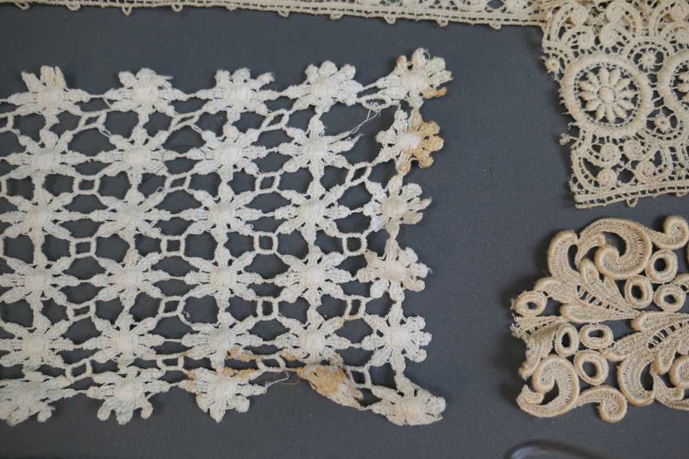 7 Pieces Antique Vintage Lace Trims, Remnants, Ed… - image 5