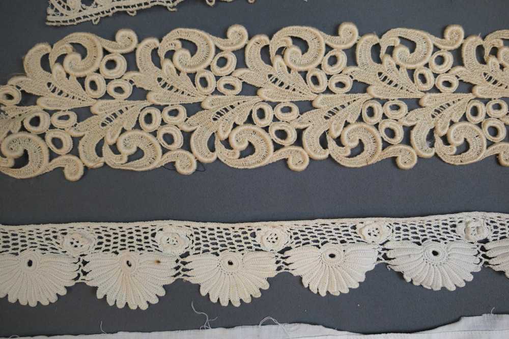 7 Pieces Antique Vintage Lace Trims, Remnants, Ed… - image 8