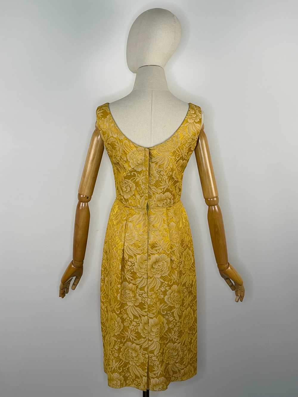 1960s golden floral matching ensemble - image 5