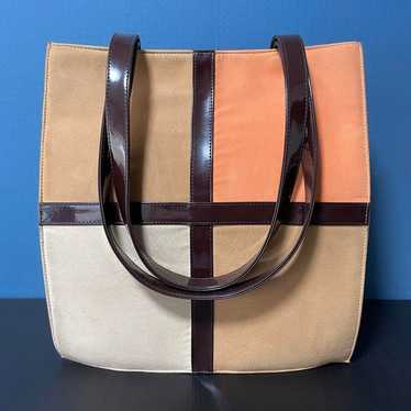 Pinky & Dianne bag in suede beige and brown.