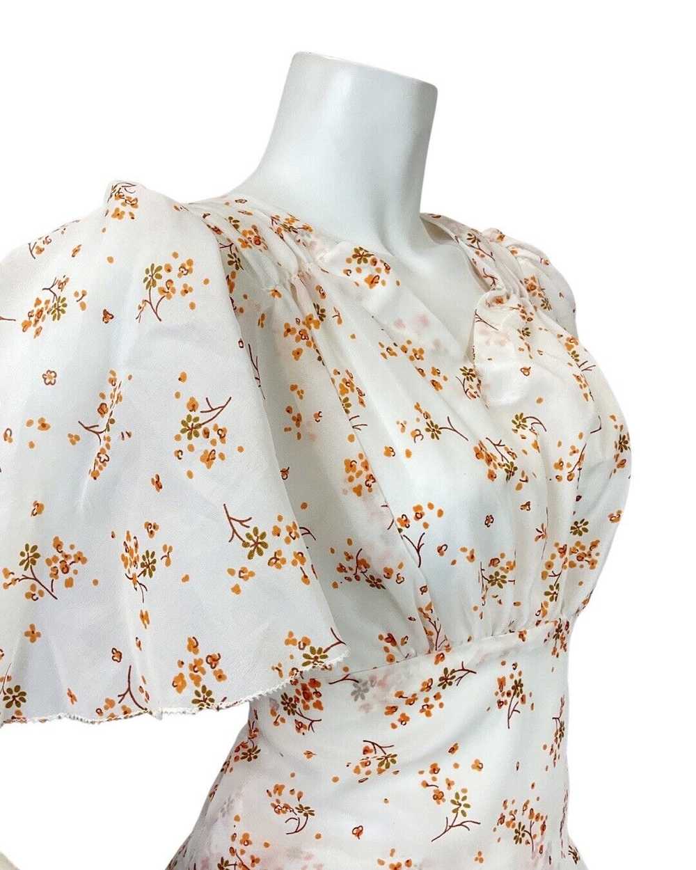 VINTAGE 60s 70s WHITE ORANGE BROWN FLORAL DITSY P… - image 5