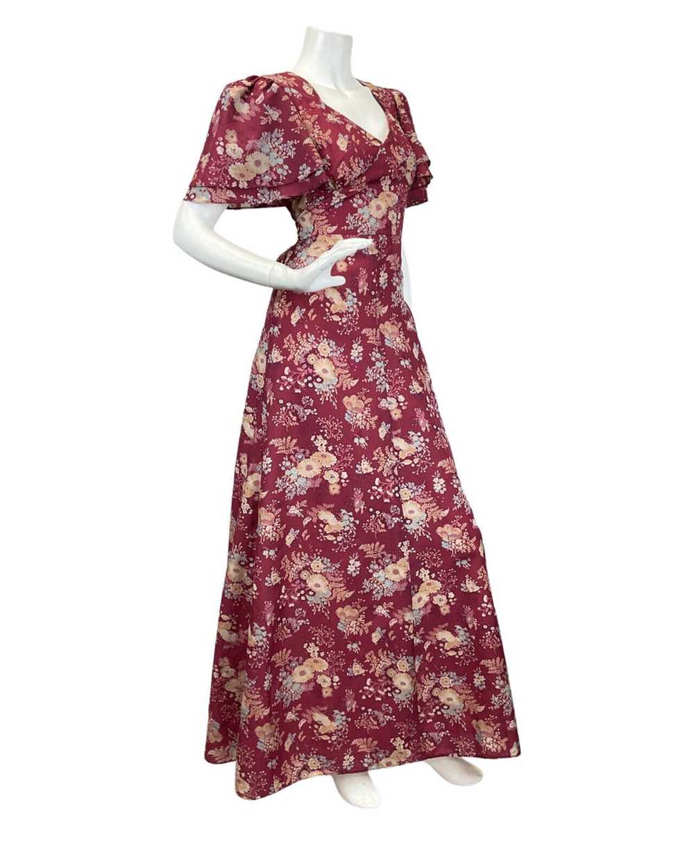 VINTAGE 60s 70s WINE RED CREAM BLUE FLORAL BOUQUE… - image 5