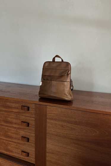 1990's CAMEL LEATHER BACKPACK