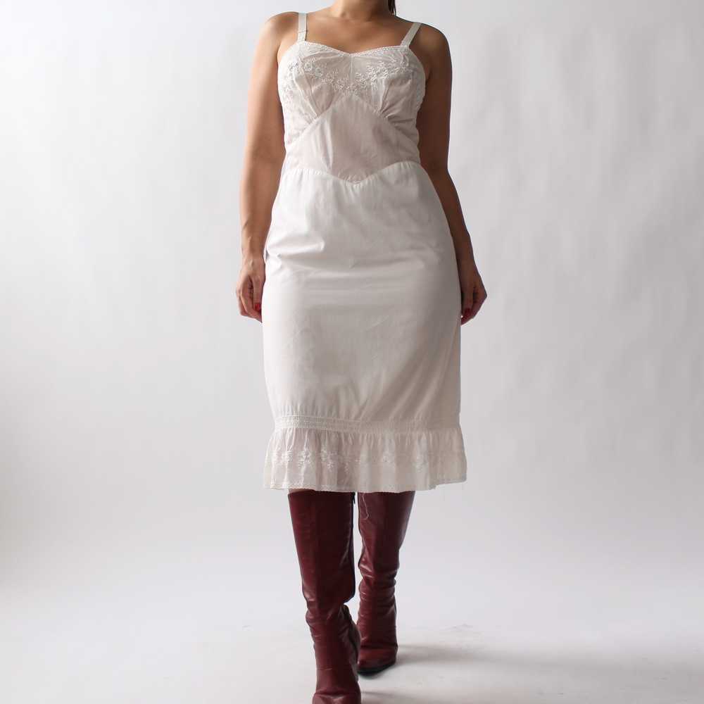 Vintage Eyelet House Dress - image 4