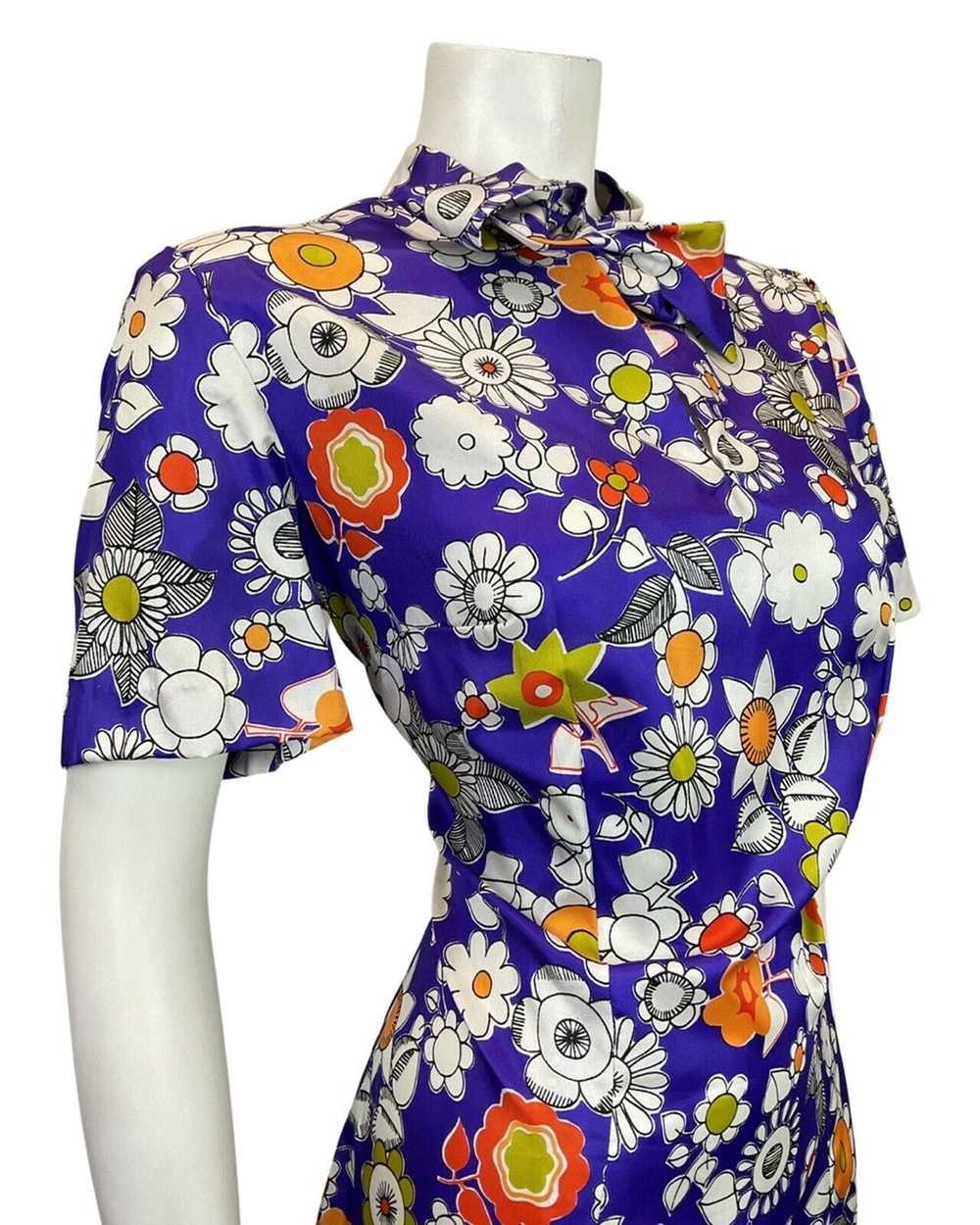 VINTAGE 60s 70s PURPLE WHITE ORANGE FLORAL DAISY … - image 4