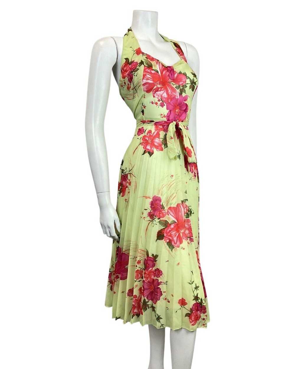 VINTAGE 60s 70s GREEN RED PINK FLORAL SHEER PLEAT… - image 5