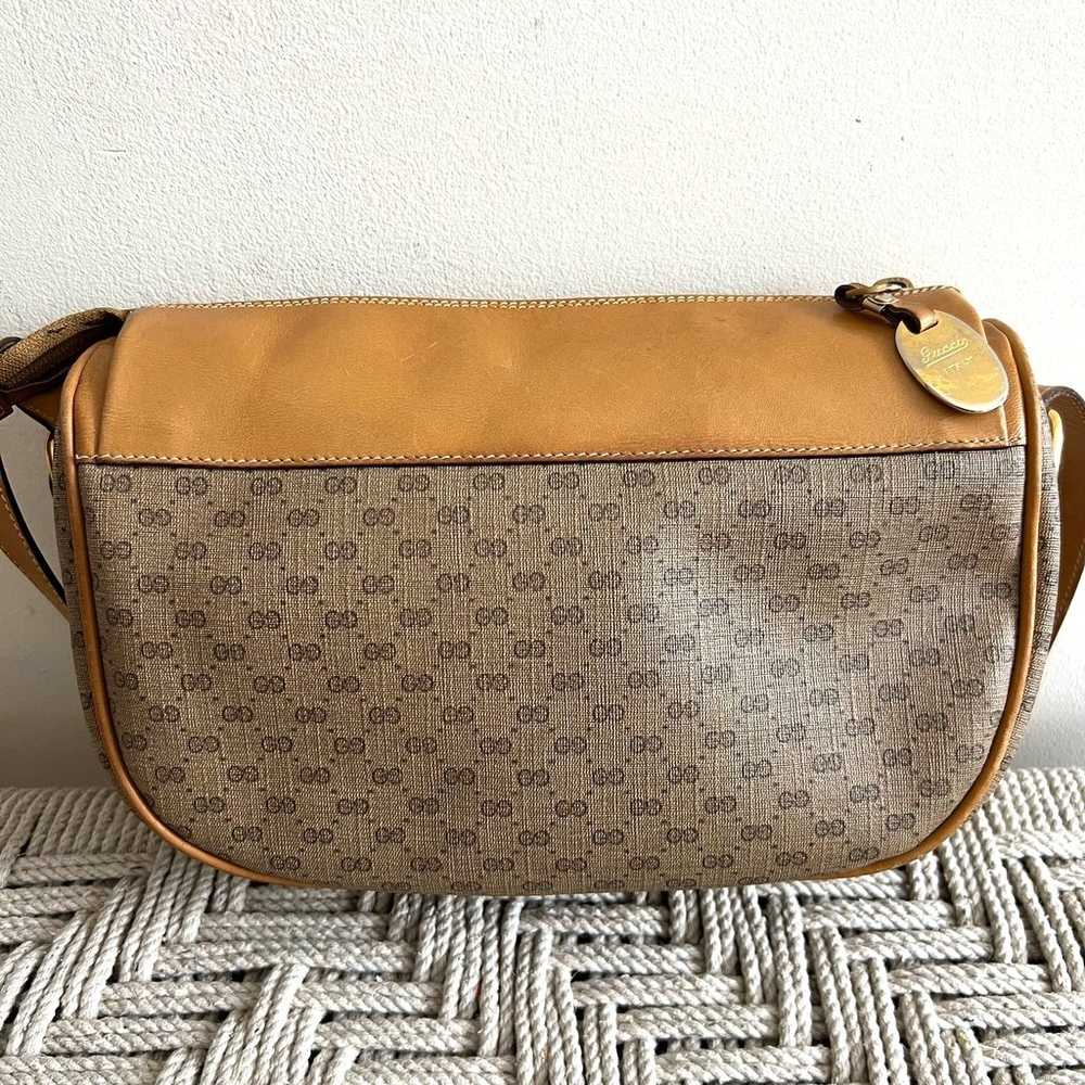 GUCCI Vintage GG Plus Tan Leather Crossbody Bag - image 3