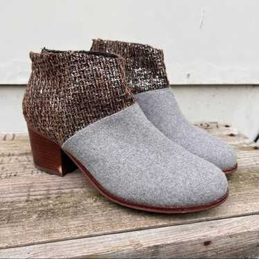 Toms Leila gray Bouclé stacked heel booties boots 